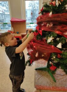 Dekorujemy choinkę- "Biedronki"