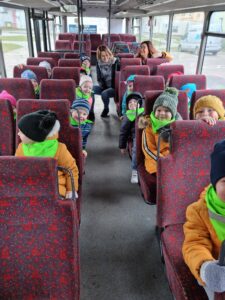 Delfinki w Straduniu - zabawy z Wielkanocnym Zajączkiem