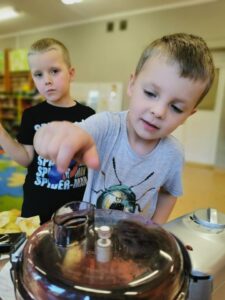 Sok warzywno- owocowy w wykonaniu "Biedronek"