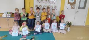 "Dzień Kobiet "- "Delfinki"