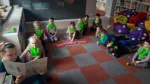 "Zajęcia biblioteczne"- "Minionki"