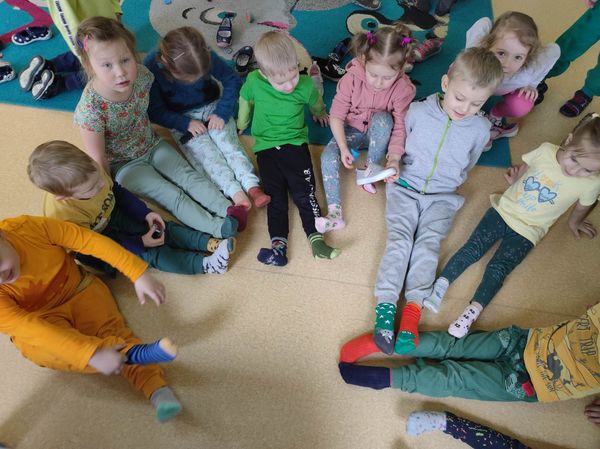 "Dzień Kolorowej Skarpetki" w "Delfinkach"