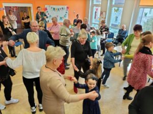 Warsztaty dla Babci i Dziadka w grupie "Minionki"