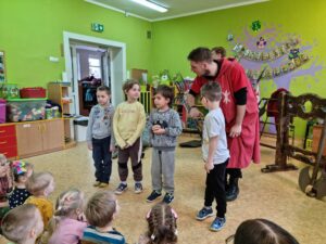 Pokaz historyczny- "Życie i kultura w średniowieczu"