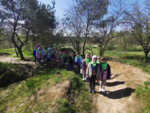 Wycieczka na łąkę- "Motylki" i "Biedronki"