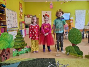 Zajęcia z innowacji Animalium, czyli zwierzyniec- "Motylki"