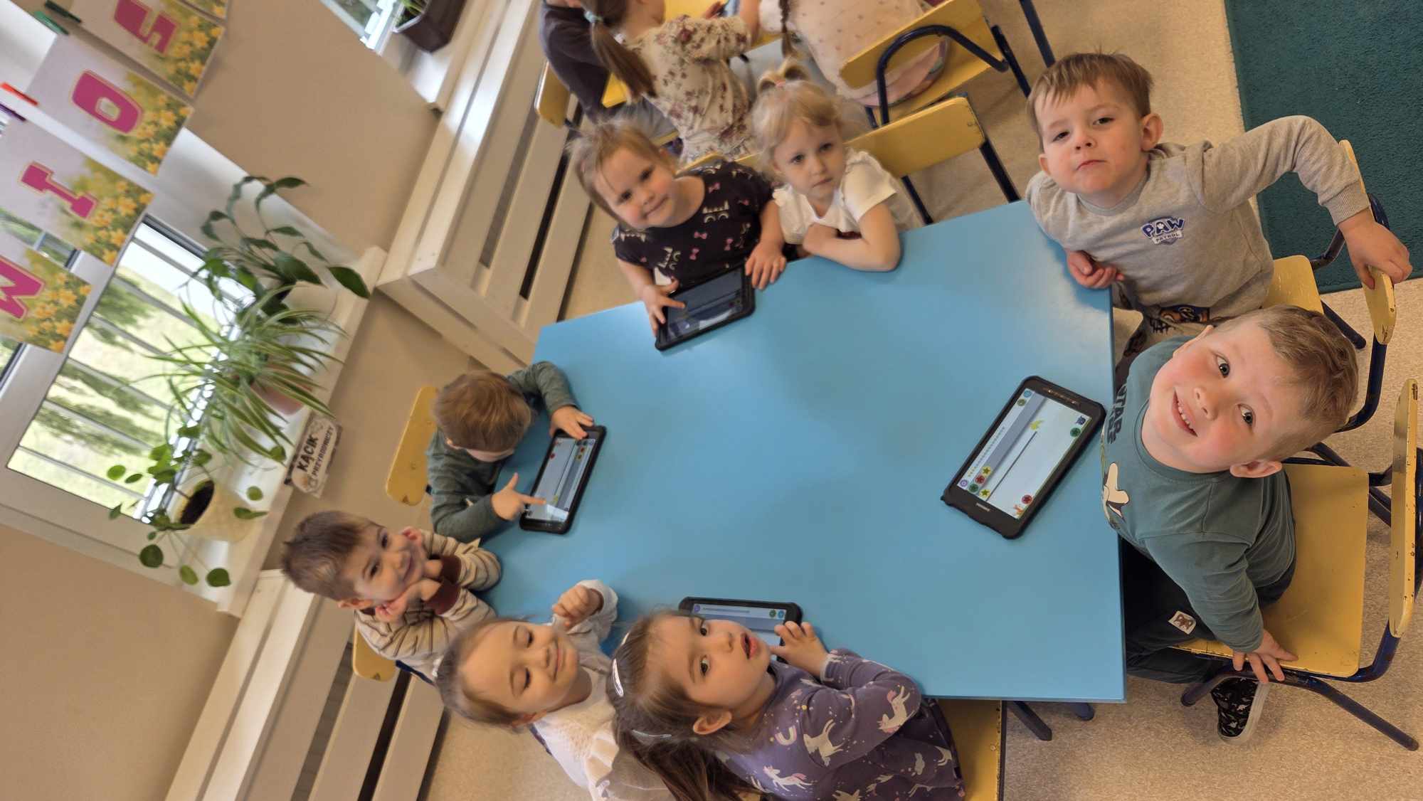 "Delfinki" pracują na tabletach