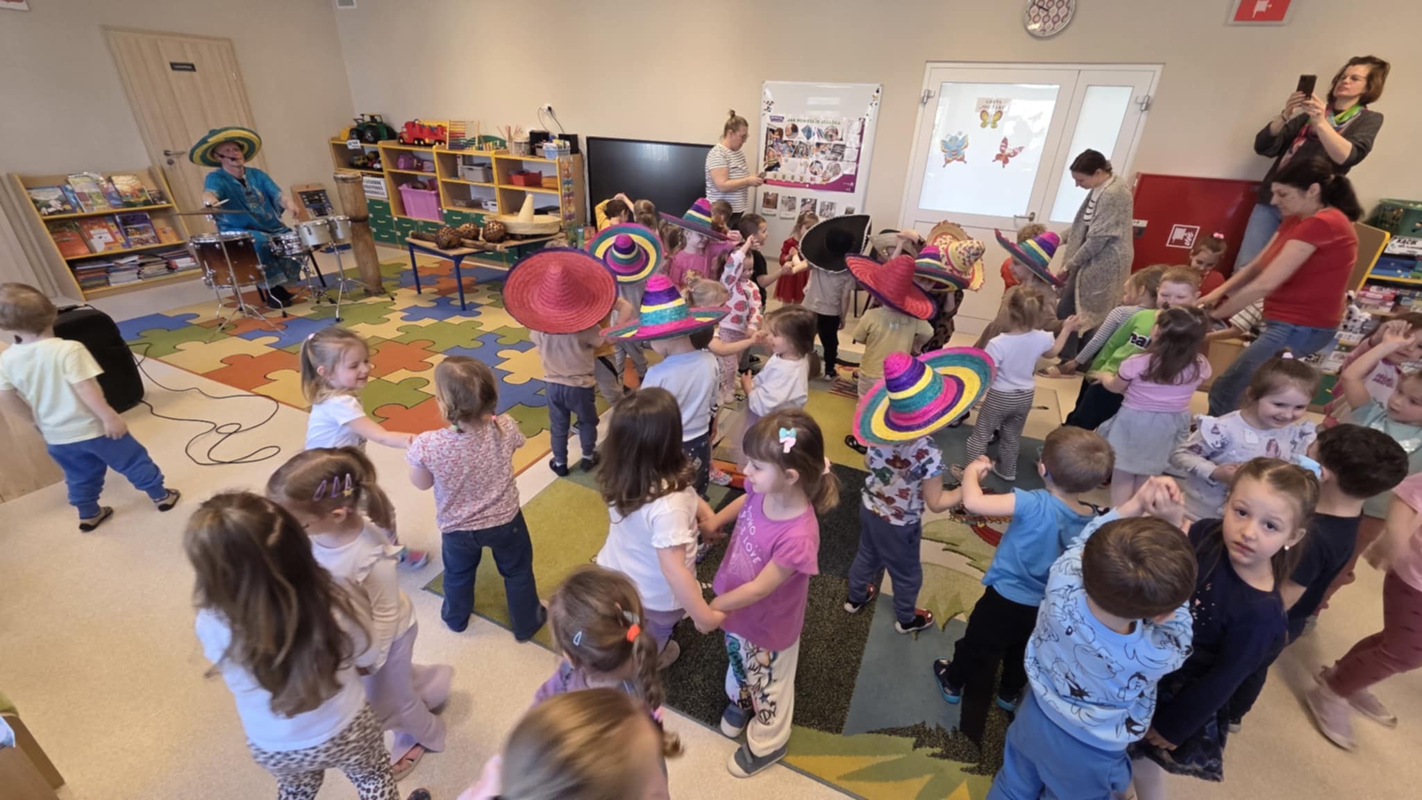 Zajęcia muzyczne z Panem Tomaszem