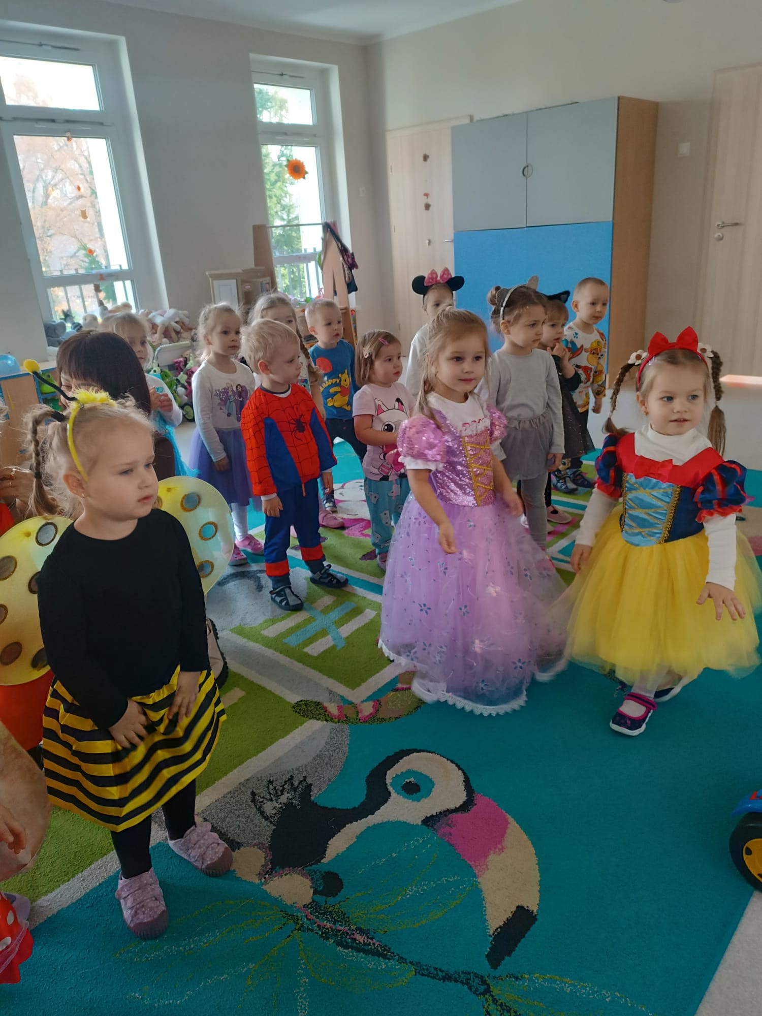 Dzień Postaci z Bajek "Delfinki"