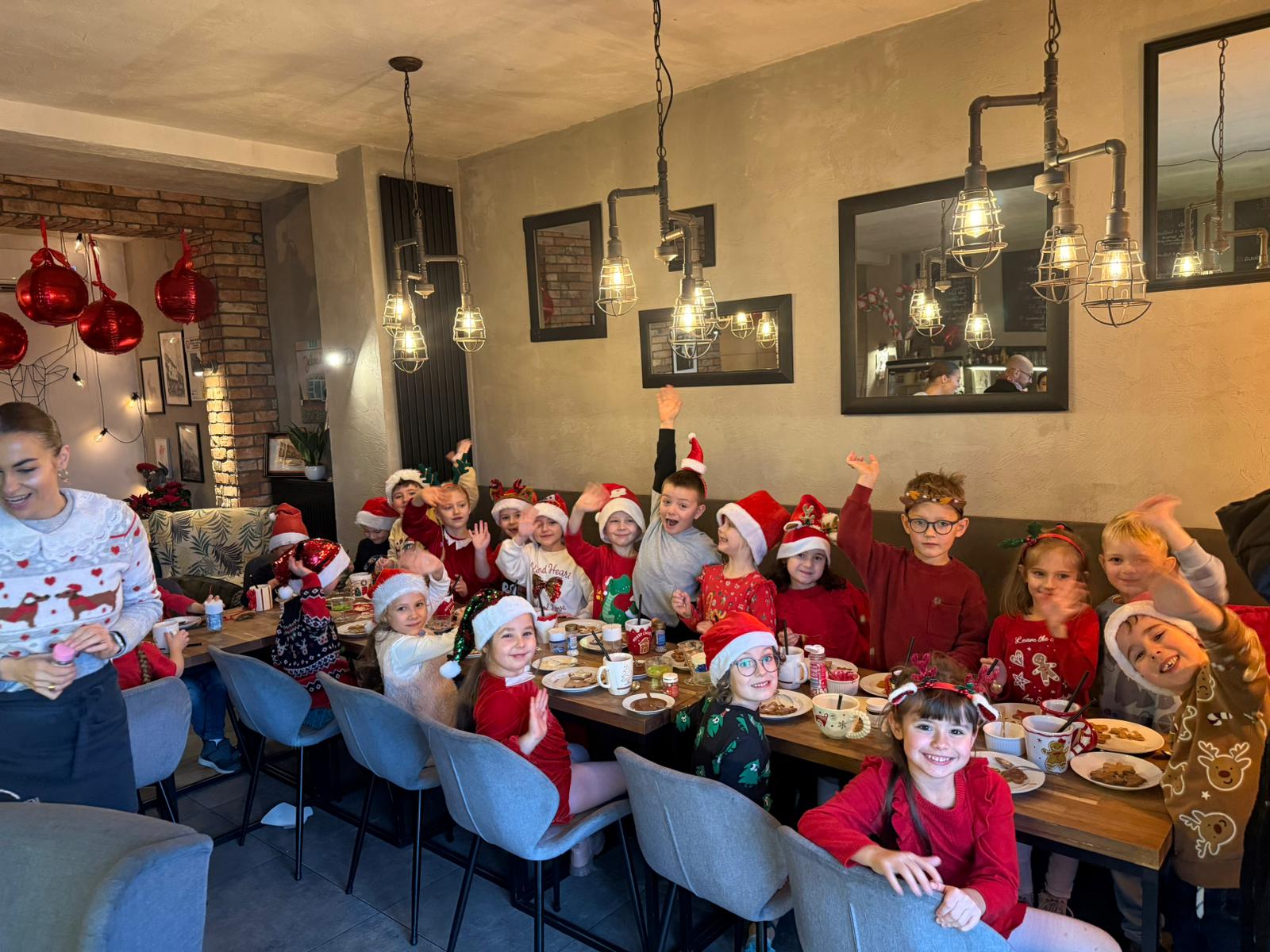 "Minionki" na warsztatach piernikowych w kawiarni "Pod Jelonkiem"