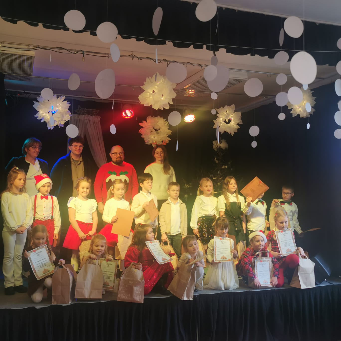 XII GMINNY FESTIWAL KOLĘD I PIOSENEK ŚWIĄTECZNYCH DLA PRZEDSZKOLAKÓW