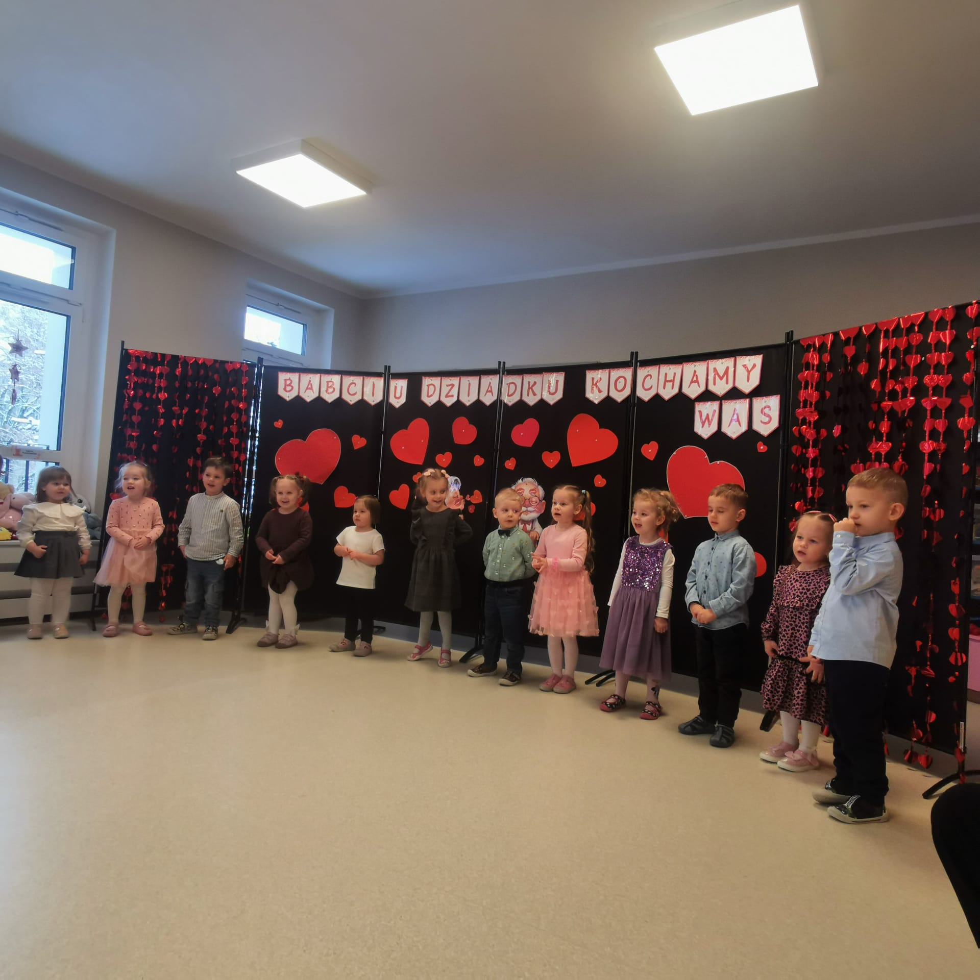 Dzień Babci i Dziadka- "Delfinki"