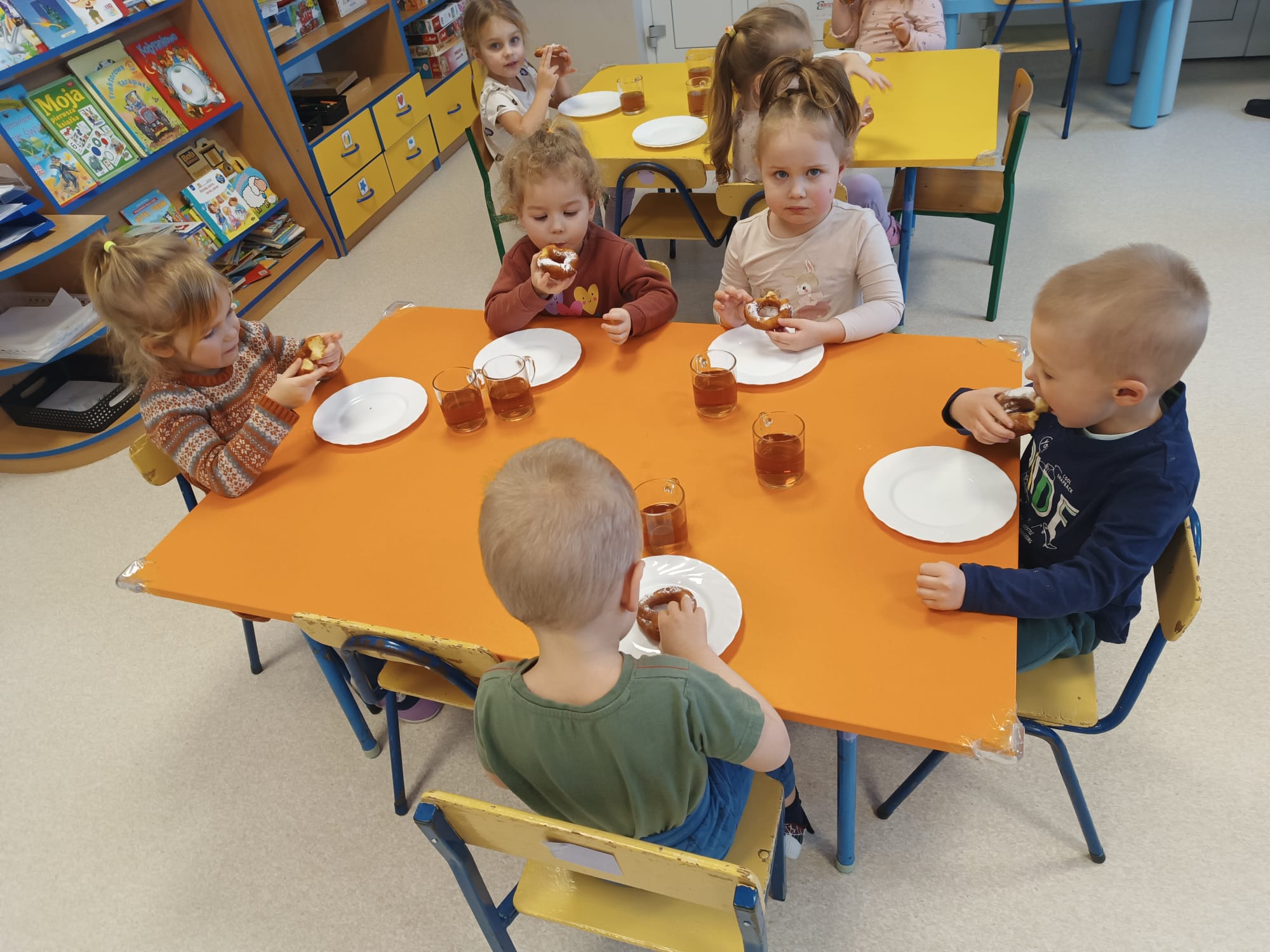 Tłusty czwartek "Delfinki"