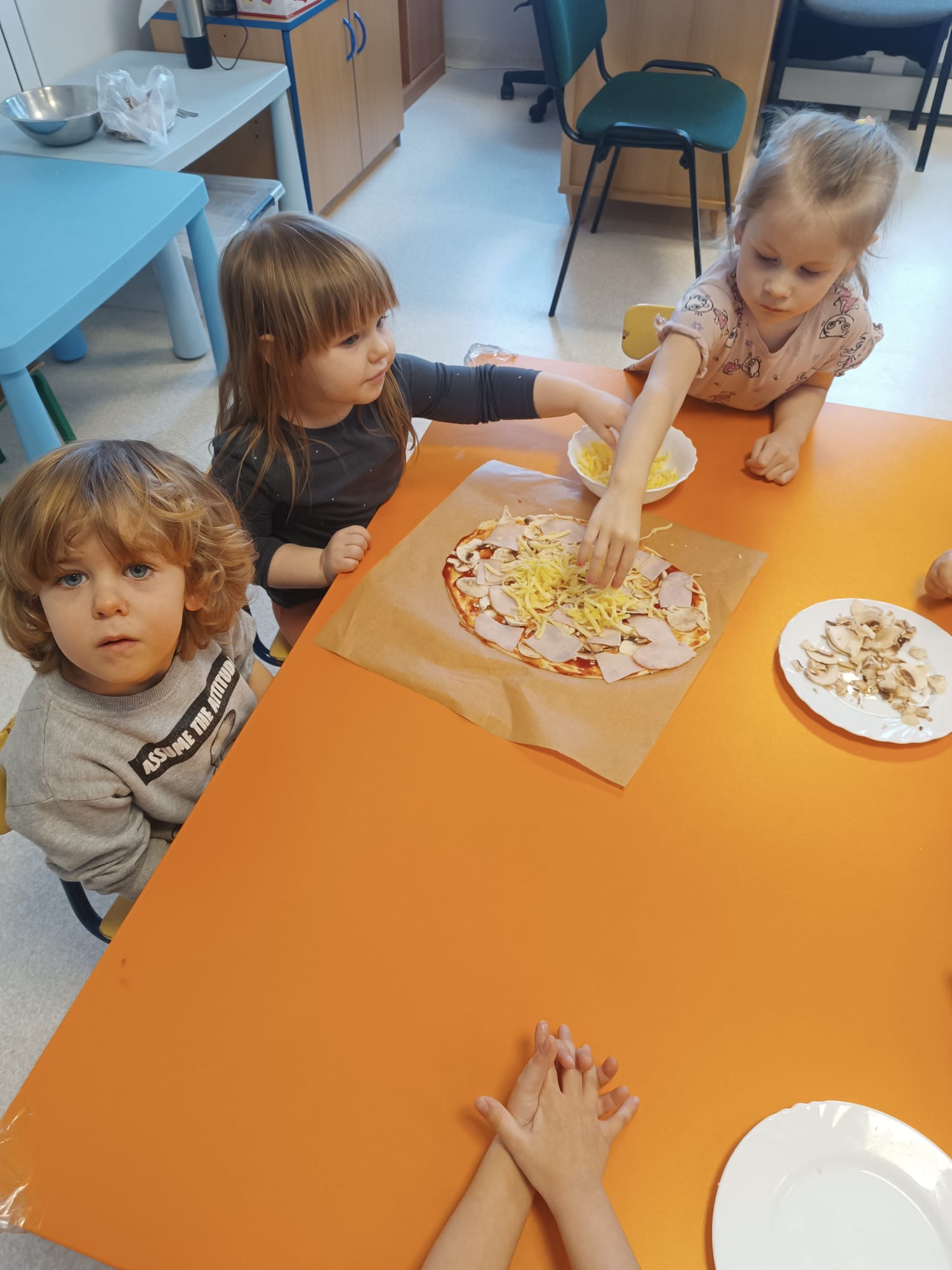 Dzień  Pizzy "Delfinki"