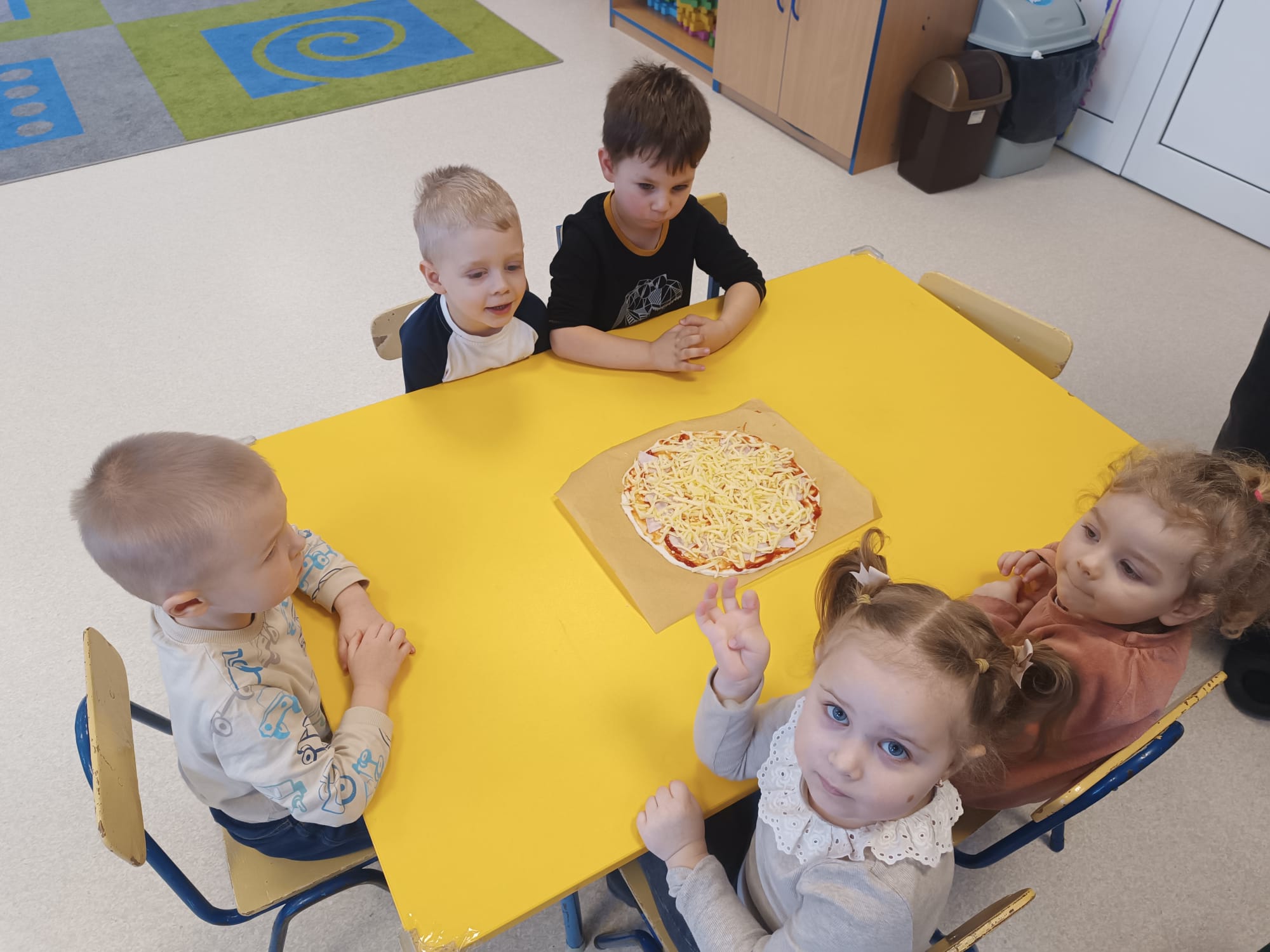 Dzień  Pizzy "Delfinki"