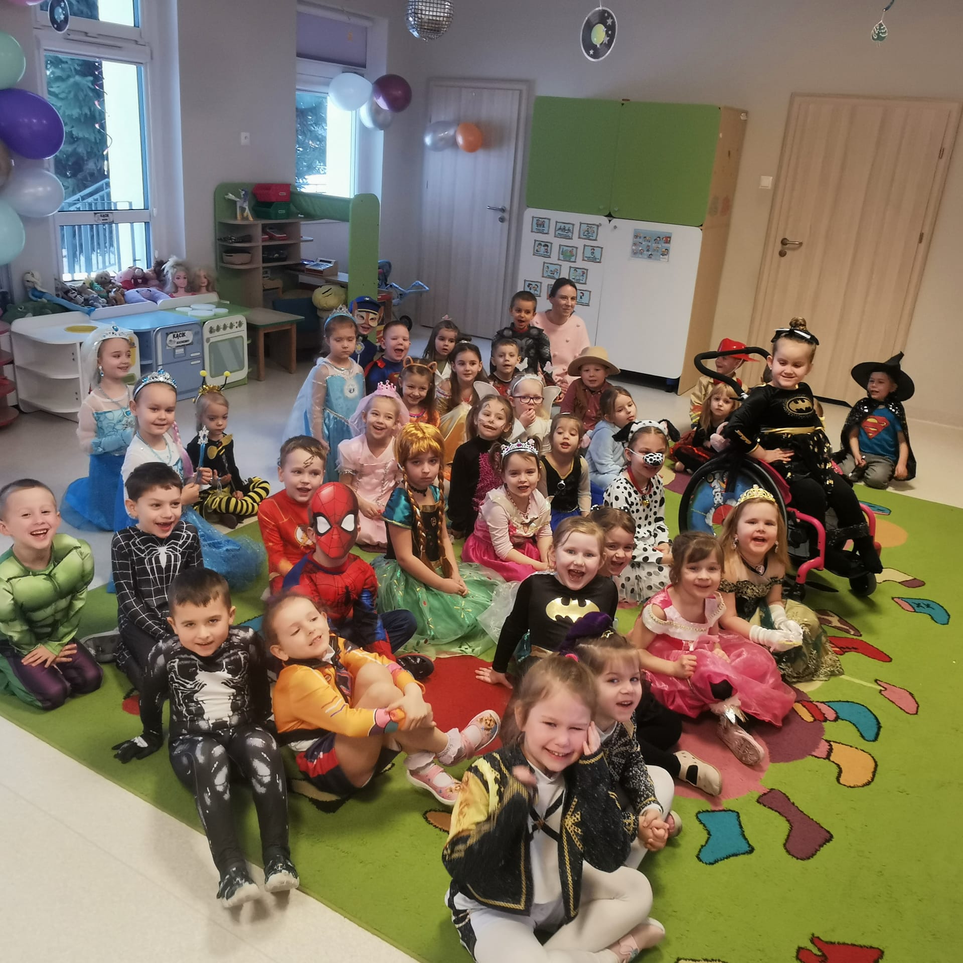 Bal karnawałowy "Sówki" i "Biedronki"