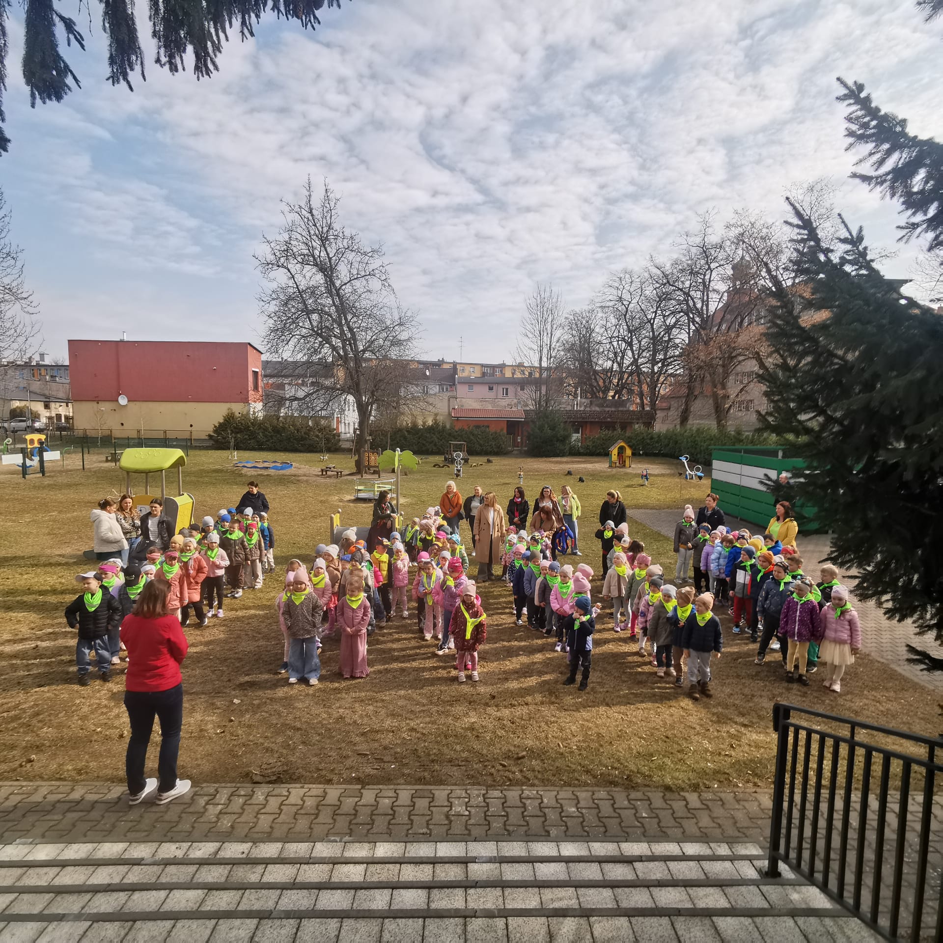 Dzień wiosny - gra terenowa "Tropiciele wiosny"