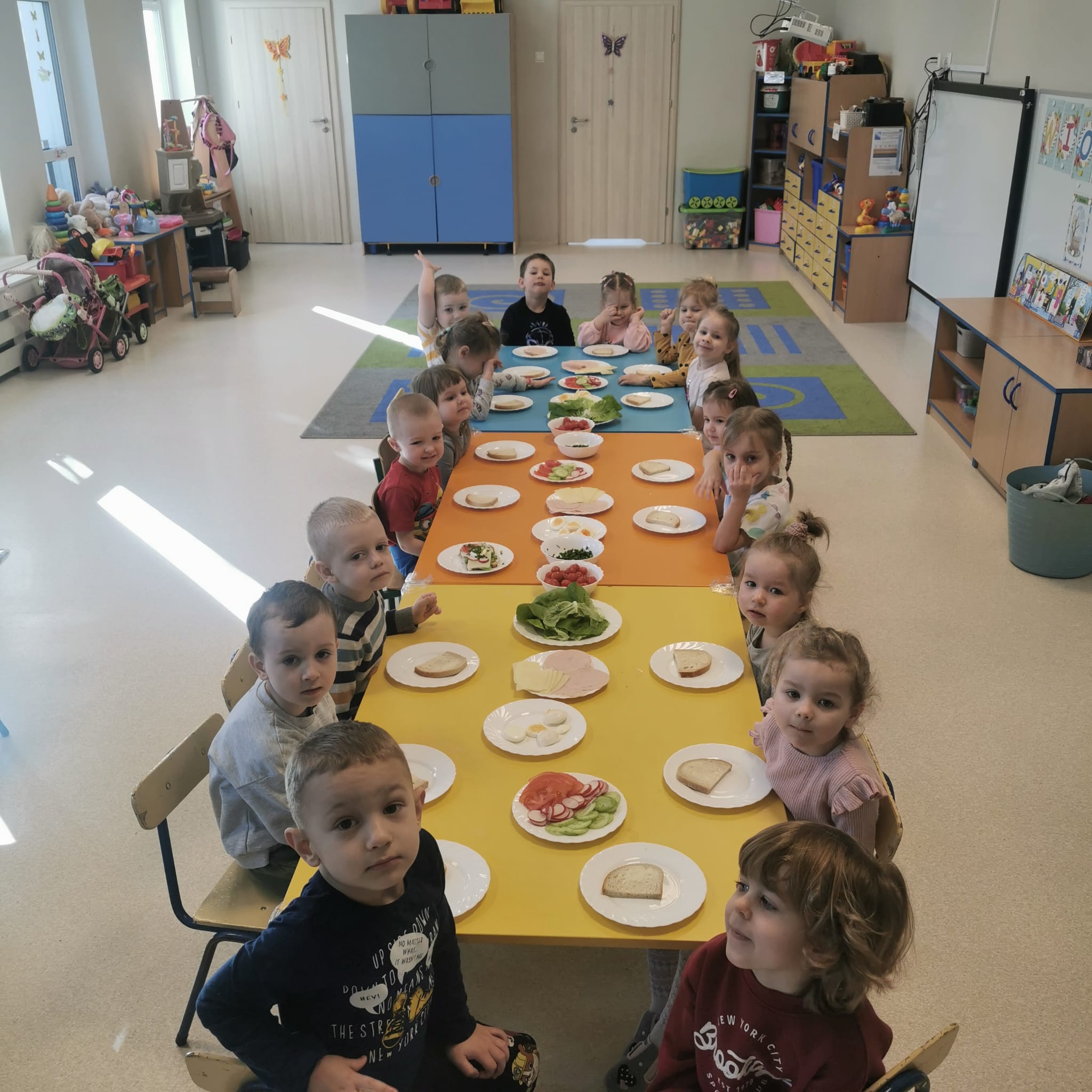 Wiosenne kanapki "Delfinki"