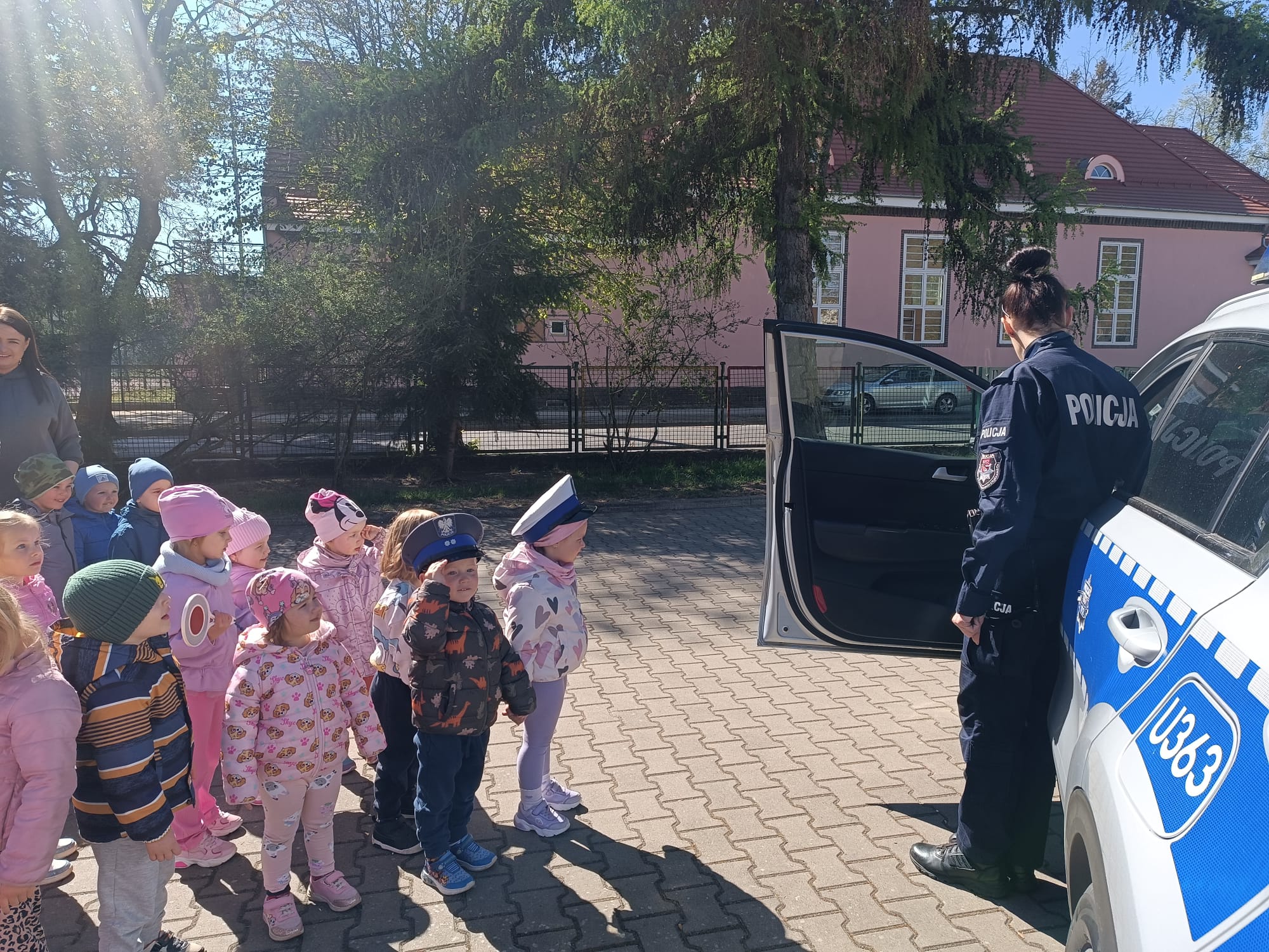 Spotkanie z panią policjantką w Delfinkach