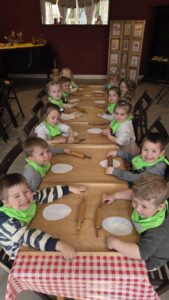 Wielkanocne warsztaty w muzeum - "Delfinki"