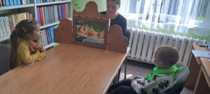 Teatrzyk kamishibai - "Delfinki"