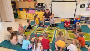 Klub Czytającego Rodzica - "Delfinki"