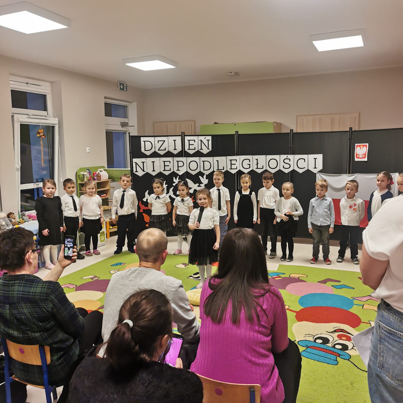 Przedstawienie dla rodziców z okazji Dnia Niepodległości